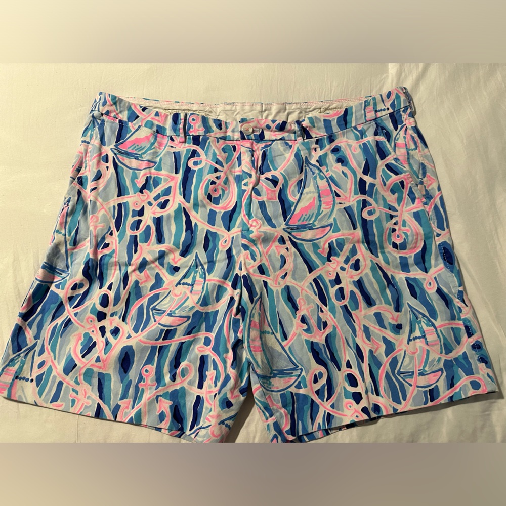 Lilly Pulitzer men’s shorts like new worn twice size 42